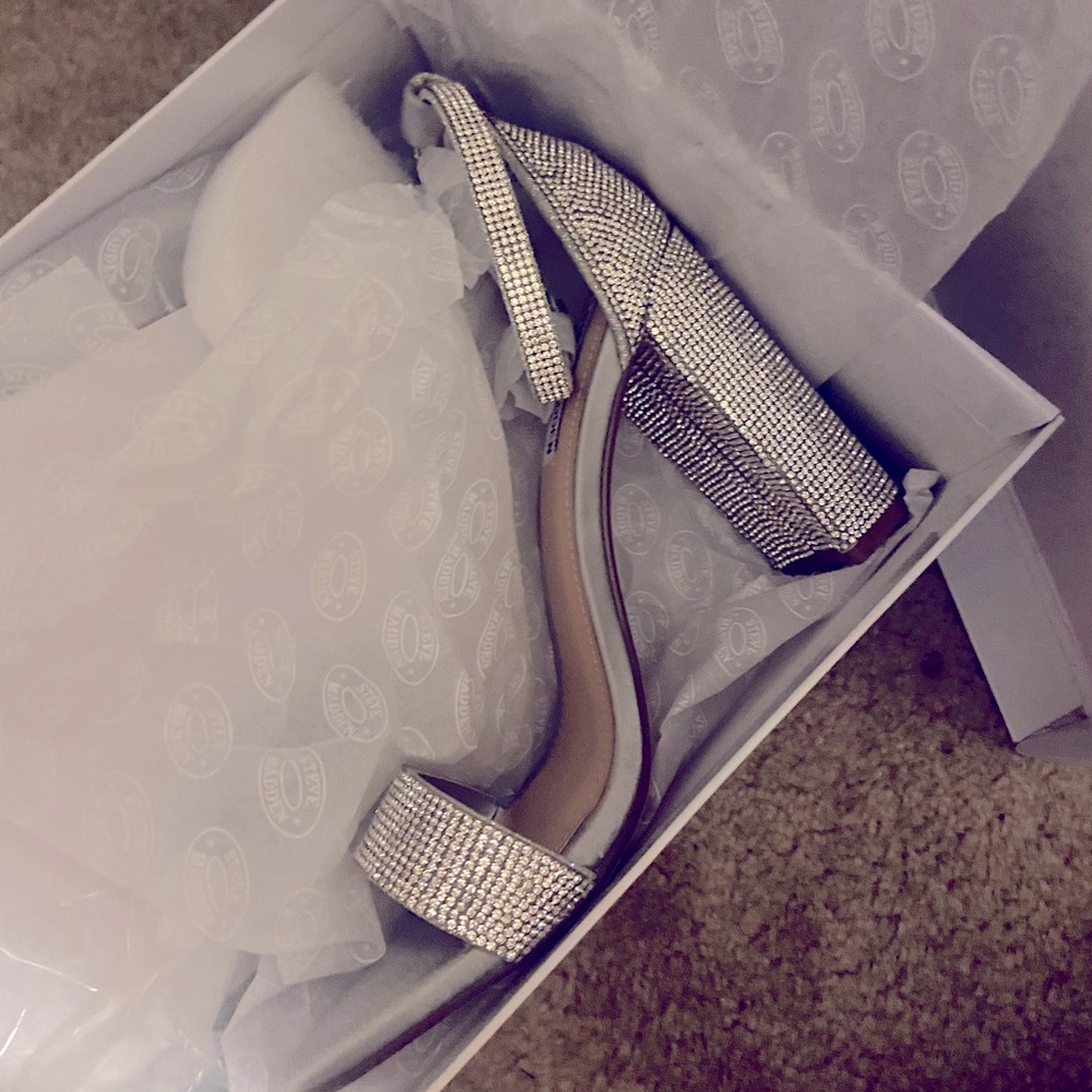 Steve Madden Crystal Carson - image 1